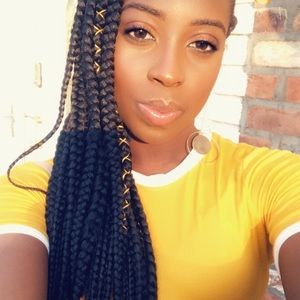 Meet your Posher, Letitia